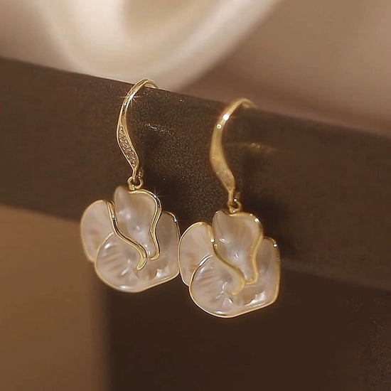 Dripping Glaze Camellia Zircon Elegant Earrings