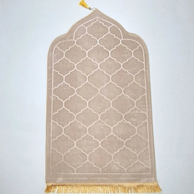 Bedroom Decoration Kneel Travel Rug Non-slip Prayer Mat Flannel Carpet for Muslim Ramadan Embossing Floor Carpets Portable Home