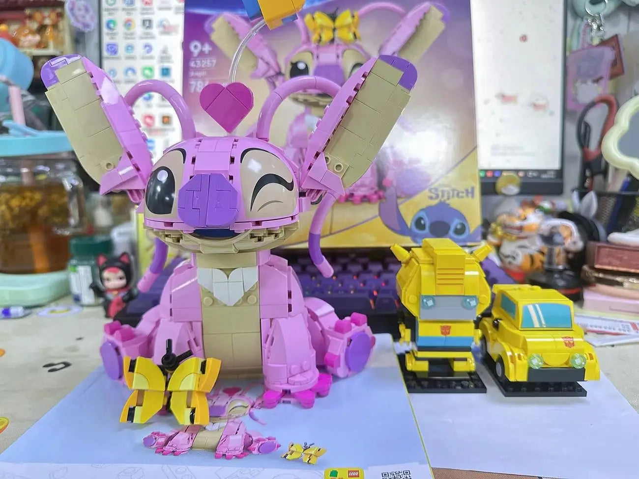 Christmas Present Compatible 43257 Cute Cartoon Model Blocks Bricks 784PCS Toys Girl Boy TOY Giving Gifts To Friends At Parties