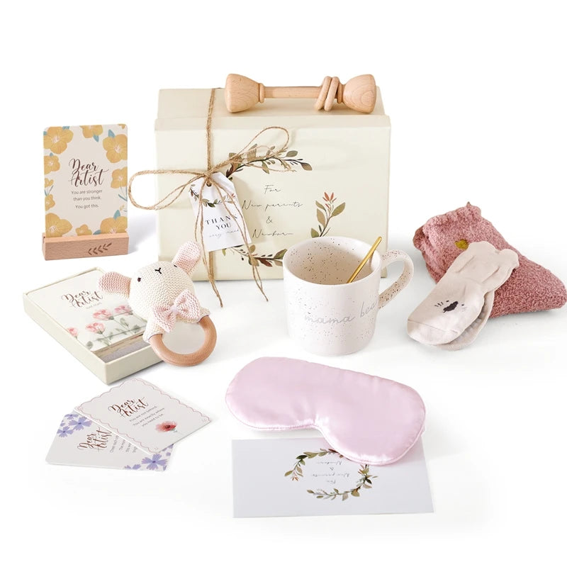 Baby Bathing Set Gift Box Cotton Socks Newborn Growth Memorial Card Wooden Bear Teether Wooden Rattle Baby Birth Gift