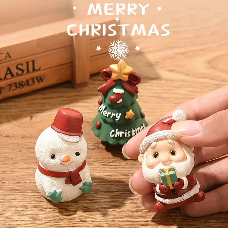 Christmas Resin Family Small Animal Ornaments Creative Home Decoration Mini Christmas Tree Old Man Christmas Gift