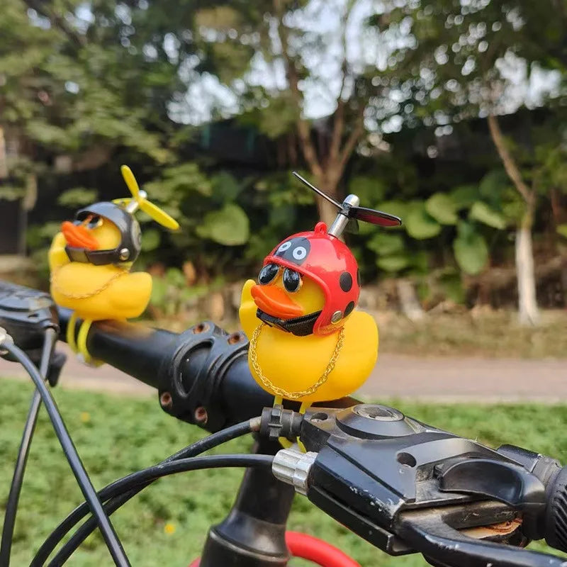 New! Funny Middle Finger Rubber Duck for Bike Car Dashboard Decorations Yellow Duck with Propeller Motorcycle Car Decoration