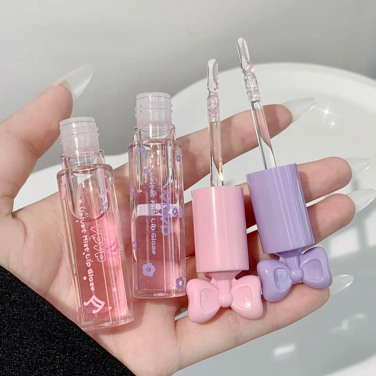 Two piece set of moisturizing lip gloss lip mask set, long-lasting moisturizing and glossy smooth makeup set