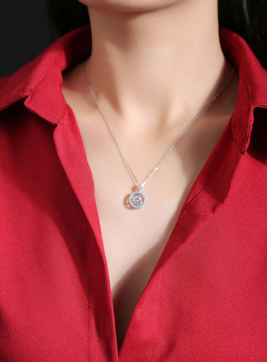 Trendy Necklace With 1-carat Top-quality Moissanite S925 In Silver And Platinum Plating Pendant Set